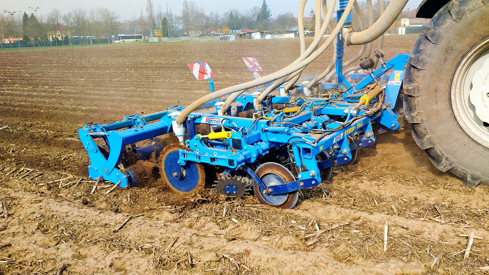 Strip-till 8
